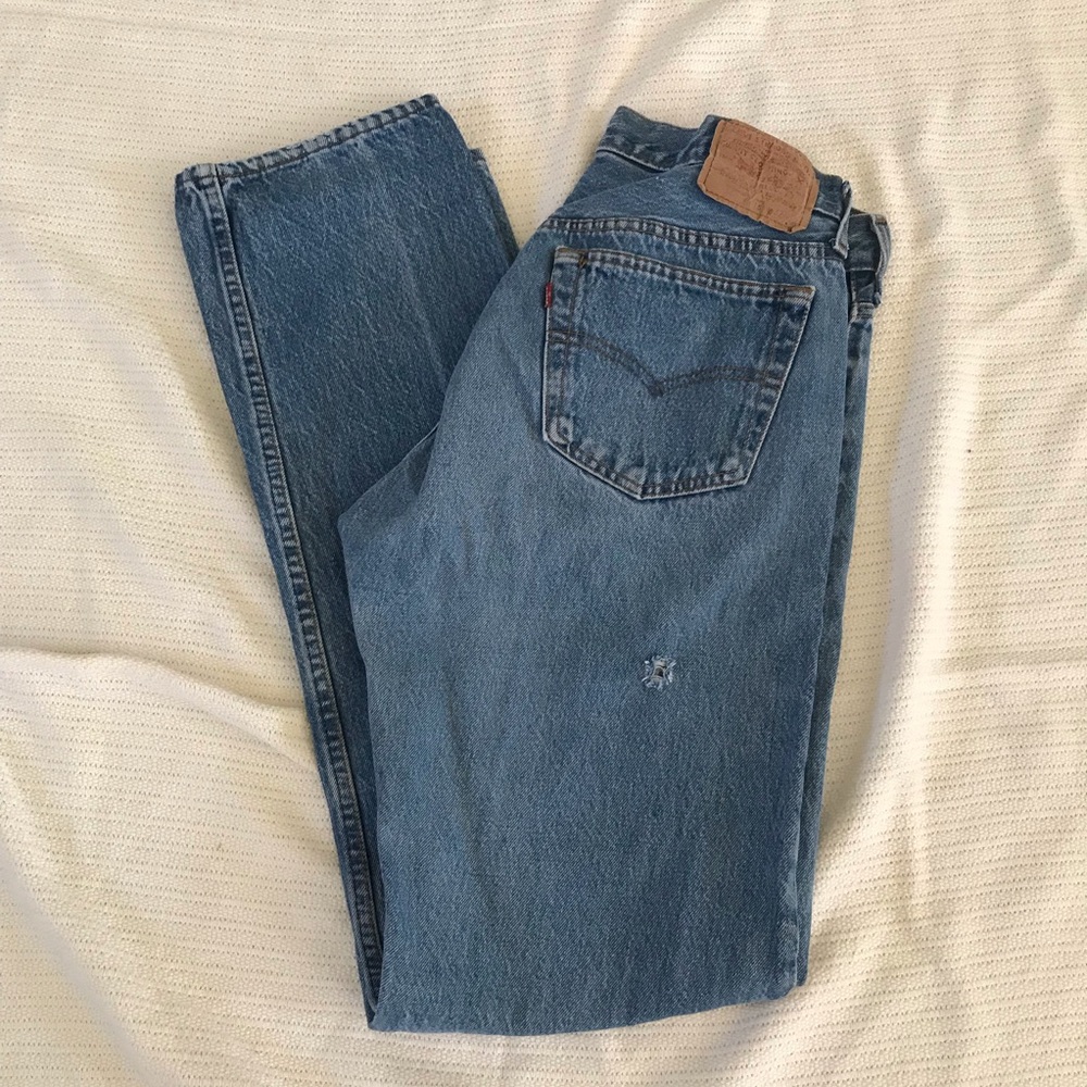 Size 32 Vintage Levi’s Jeans 👖 - Picture 2 of 6